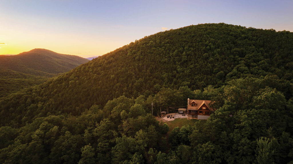 Cabin Capital pictured: Bearloga Log House